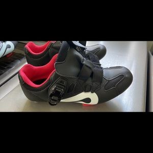 Peloton cycling shoes men size 10